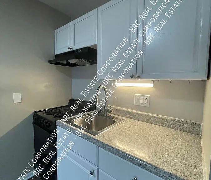 5904 S Datura St #7 — Photo 3