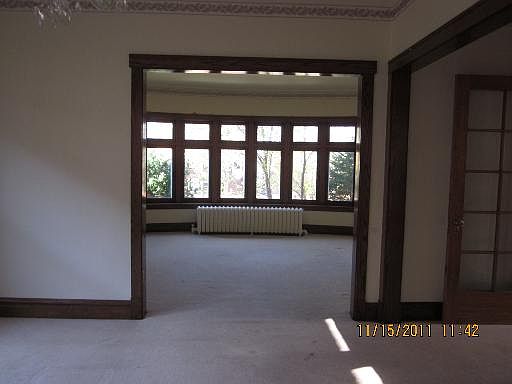 4th image of 1845 S East Ave