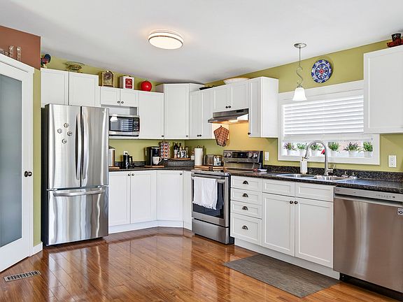 5th image of 1655 Ord Rd #85