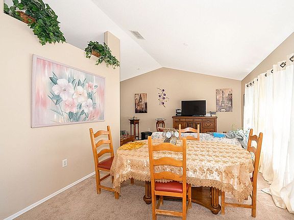 5th image of 866 Massy Ct