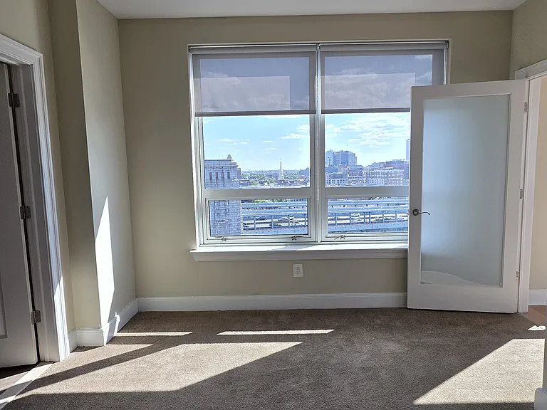 252 N Christopher Columbus Blvd #1602 — Photo 23