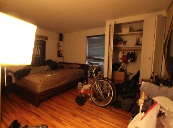 4th image of 320 E 65th St APT 419