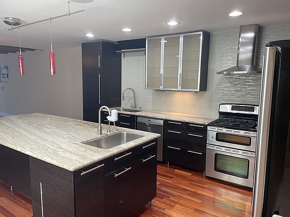 3rd image of 1117 Shoal Dr