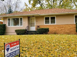 356 22nd St NW, Cedar Rapids, IA 52405
