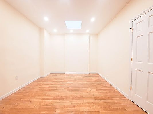 5th image of 846 Saint Johns Pl #2R
