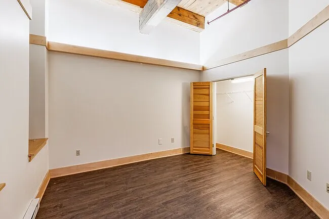 900 Penn Apartments — Photo 17