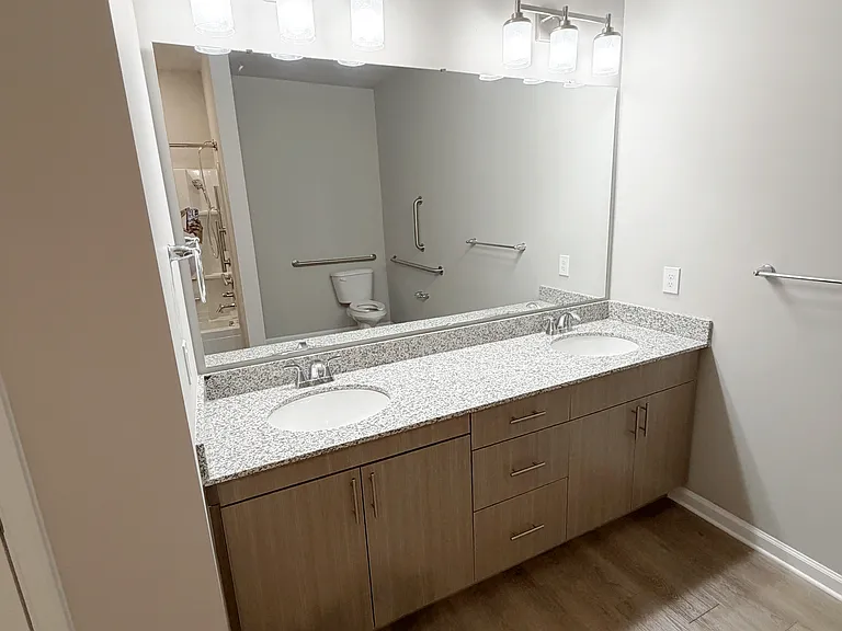Clairmont at Crabtree — Photo 114