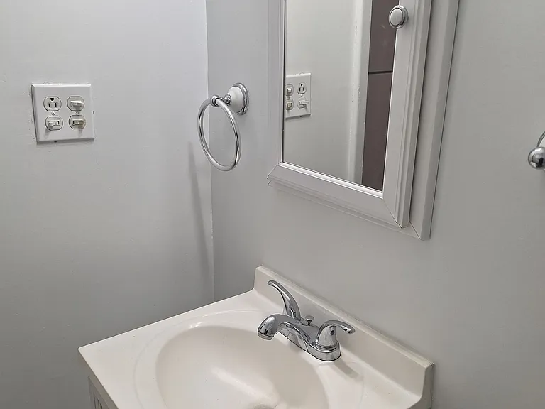 209 Yosemite Ave #A — Photo 14