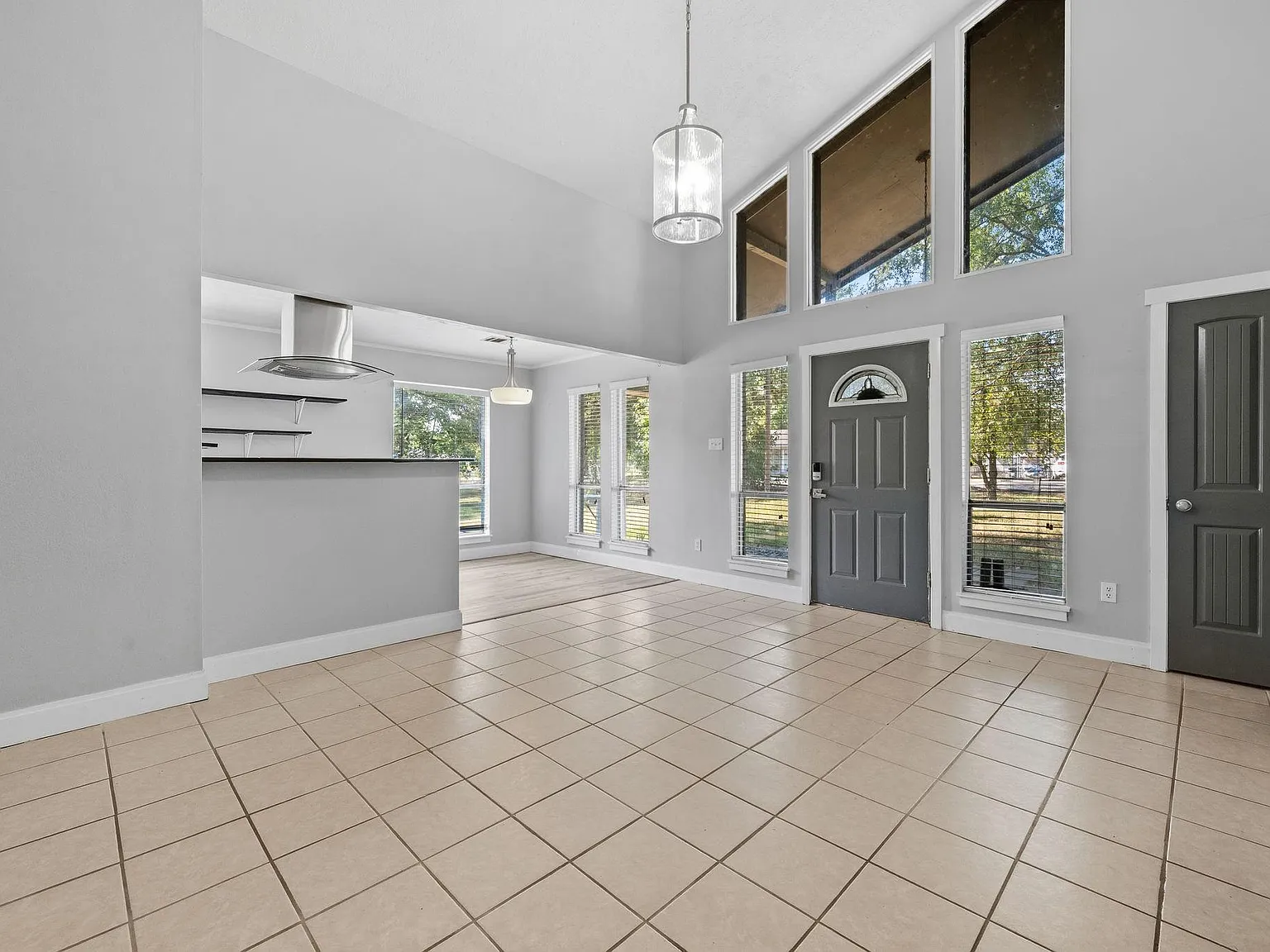 2 bed, 1.5 bath, 855 sqft, $1,500 — Photo 4