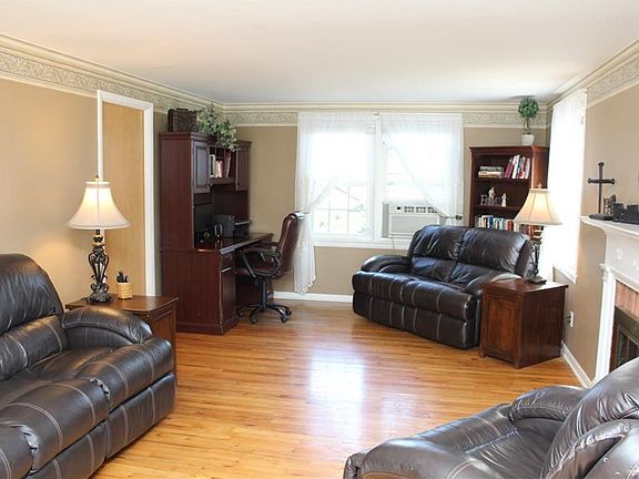5th image of 304 Usonia Ave