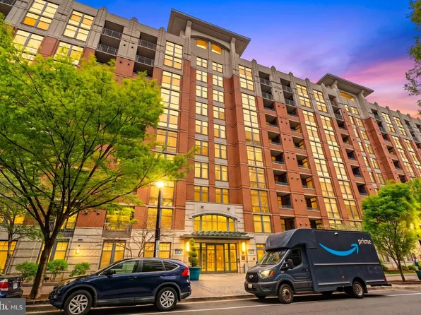 1021 N Garfield St APT 715, Arlington, VA 22201