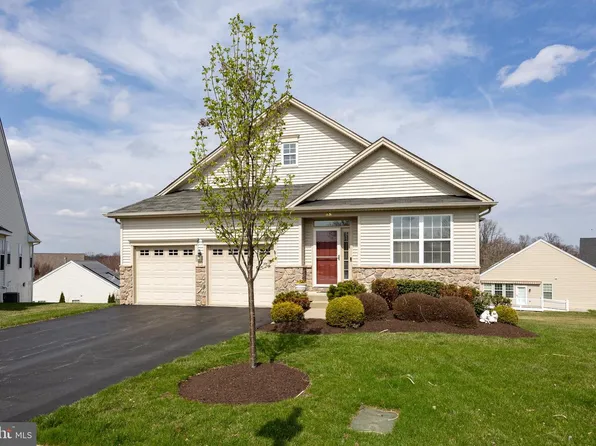 45 Ackman Ln, Coatesville, PA 19320