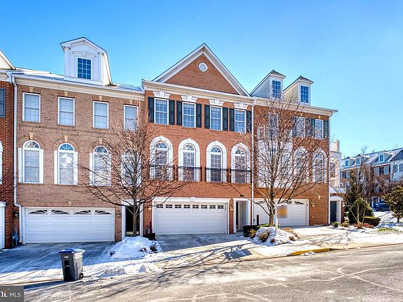 2nd image of 4071 Clovet Dr #13