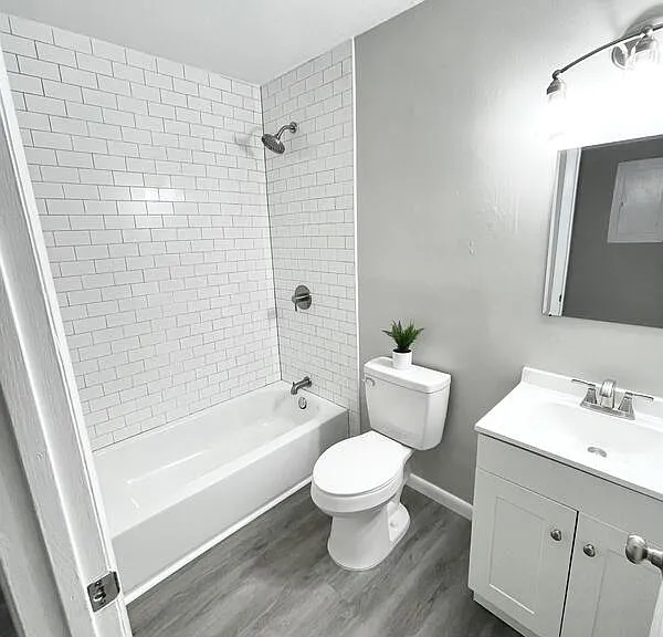 338 Milburn Dr — Photo 5