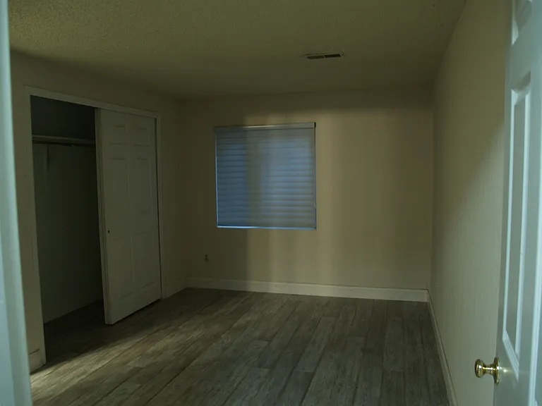 2419 S Gray Dr — Photo 19