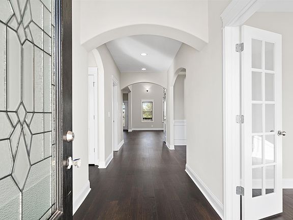 5th image of 445 Farmington Lot 445