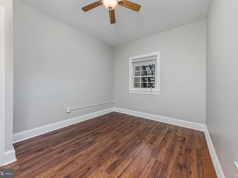 503 Caroline St #1 — Photo 11