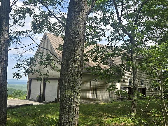 3rd image of 139 Bear Trap Road