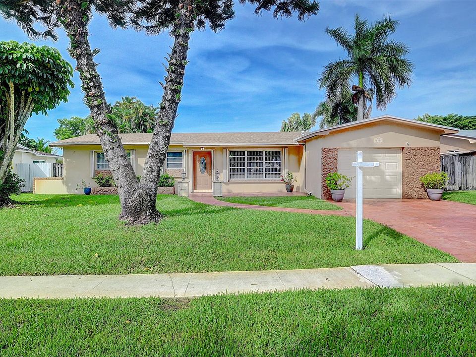 1st image of 1910 NW 106th Avenue