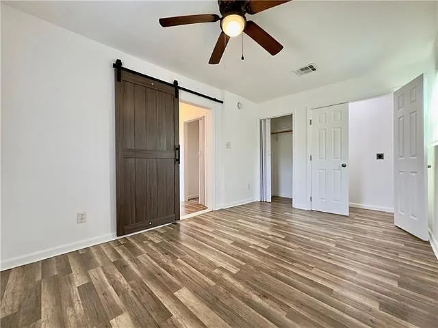 433 Homer St — Photo 13
