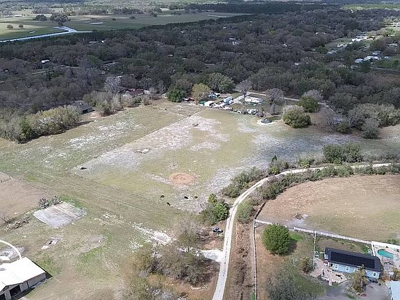 2nd image of 7402 Loghouse Rd