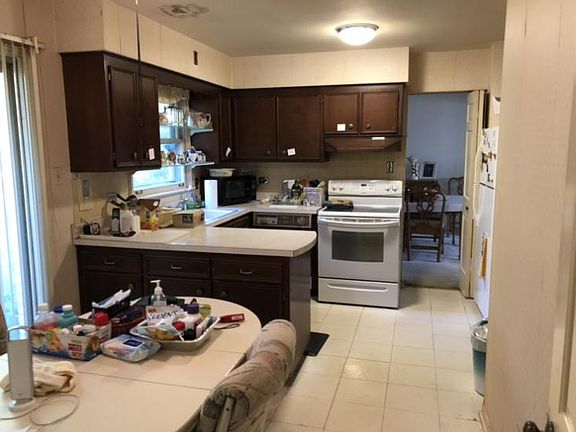 4th image of 7456 W Pottawatomi Dr