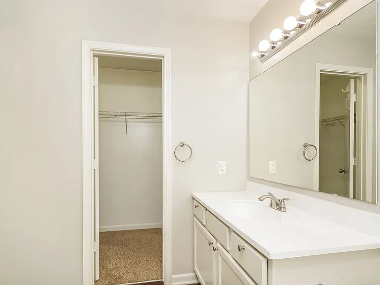 5654 Fair Ridge Pl — Photo 11