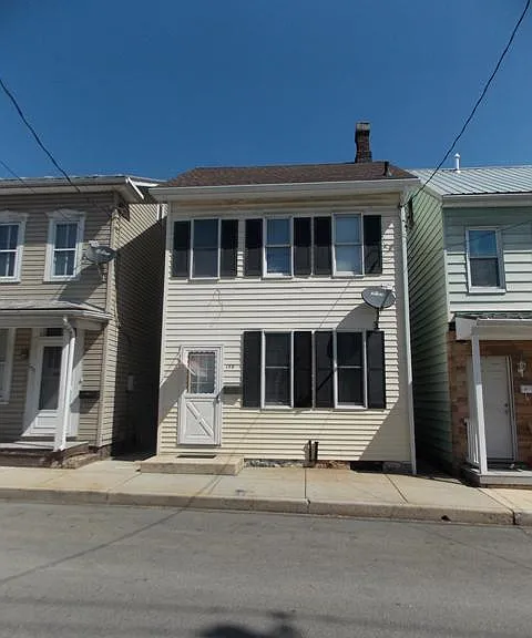 159 E Penn St #HOUSE — Photo 1