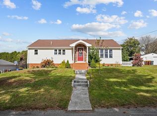 486 Ludlow St, Fall River, MA 02721