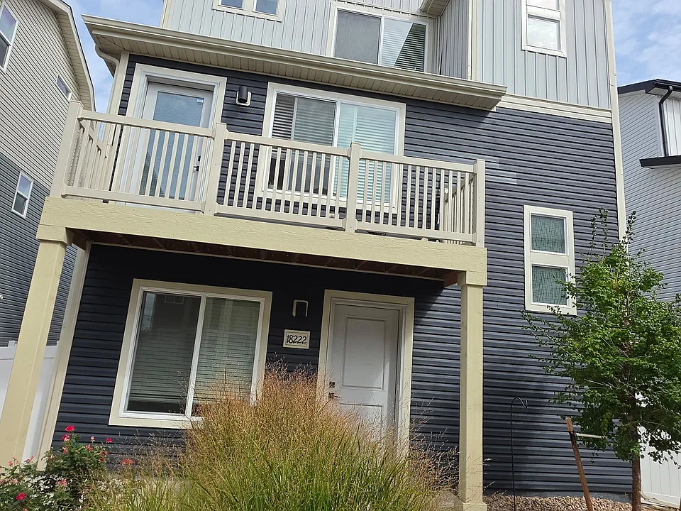 18222 E 51st Pl