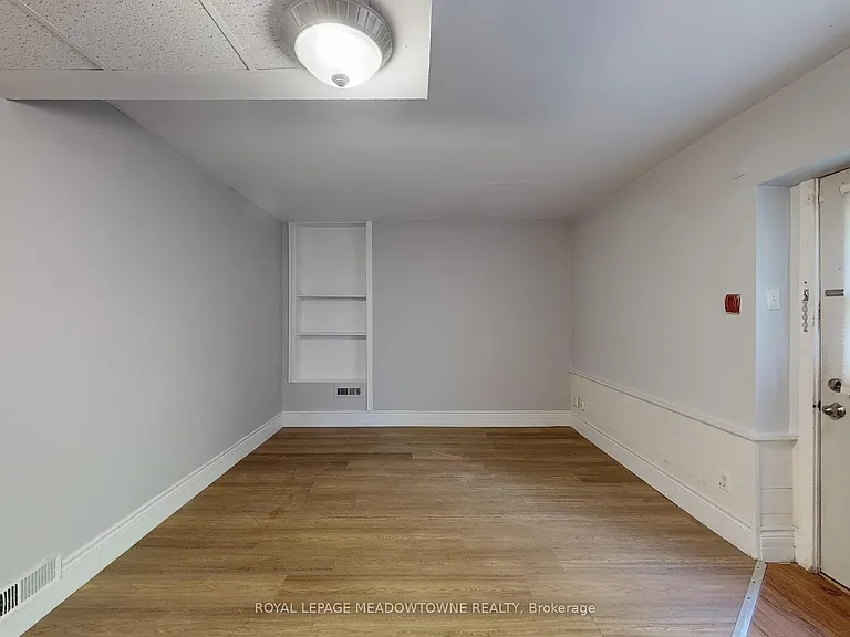 12 Wesleyan St #6 — Photo 7