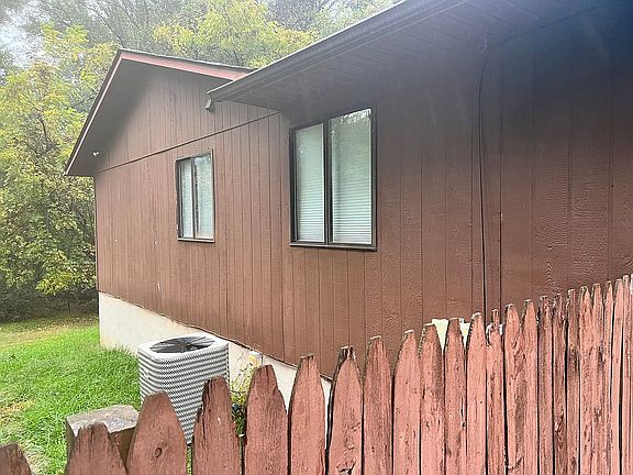 3rd image of 720 Westminster Pike