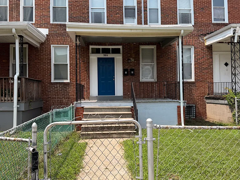 3814 W Garrison Ave #1 — Photo 1