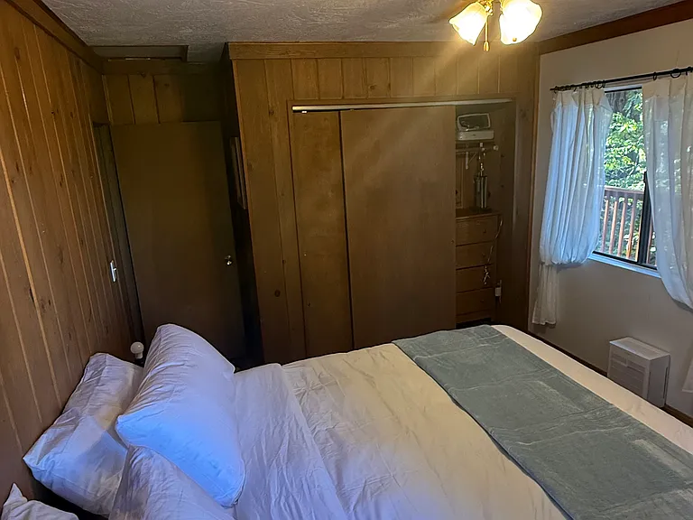 545 W Victoria Ct #1 — Photo 8