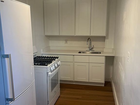 3rd image of 5514 1st St NW APT 3