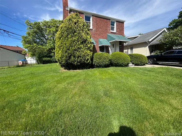 22350 Military St, Dearborn, MI 48124