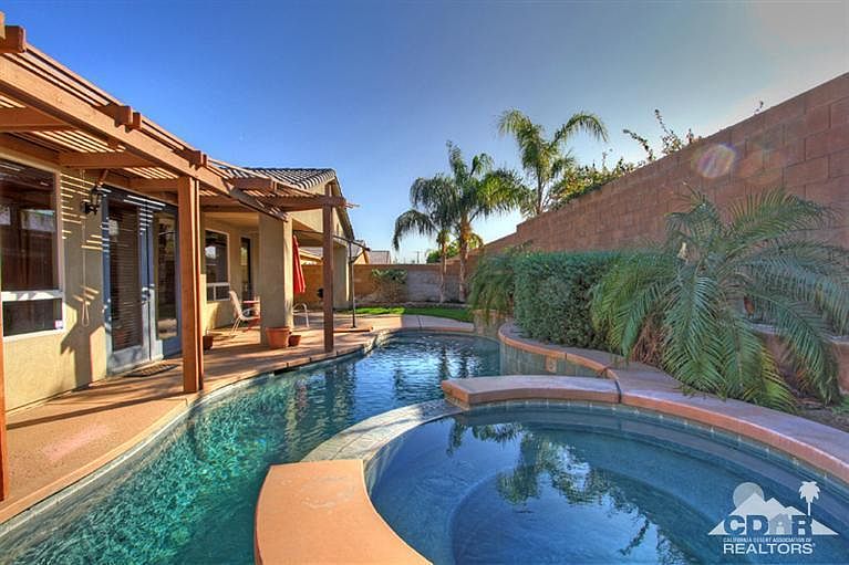 1st image of 81099 Avenida Romero