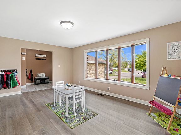 3rd image of 2206 Brookwood Ct