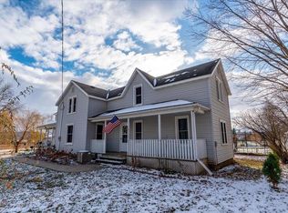 E8721 County Road C, North Freedom, WI 53951