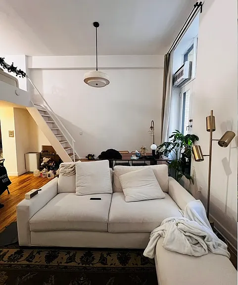 160 W 16th St #1C — Photo 9