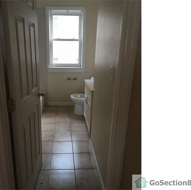 2nd image of 168 Lockwood Ave APT 2F