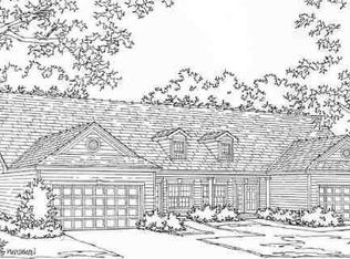 4 Lori Jean Dr, Troy, NY 12182