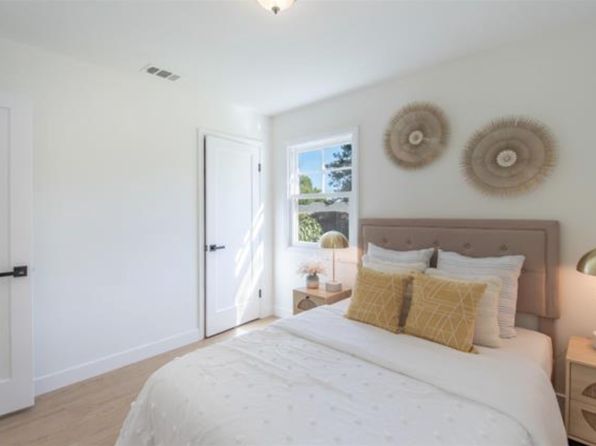22071 Hibiscus Dr