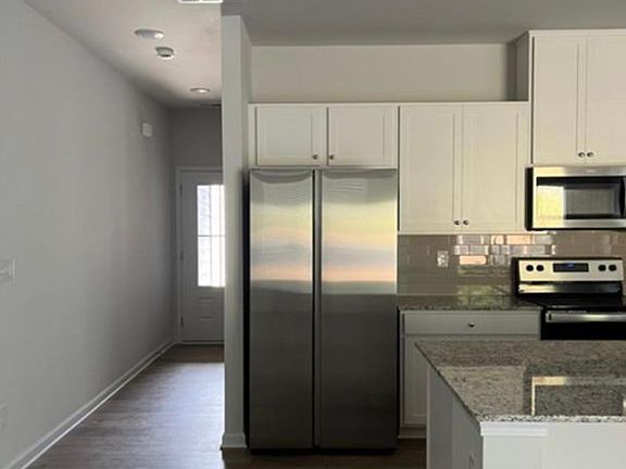 3rd image of 30 Lumpkin Ln