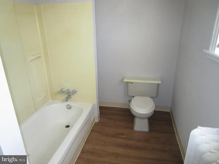 5358 Woodland Ave #2 — Photo 7