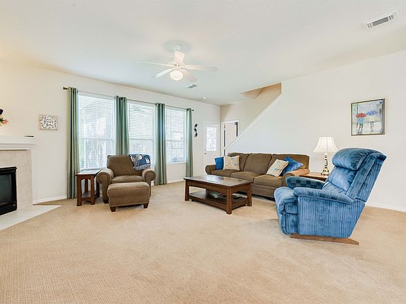 4th image of 18518 Grove Brook Ln