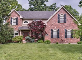 808 Payson Dr, Saint Louis, MO 63132