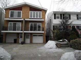 69 W 43rd St, Bayonne, NJ 07002