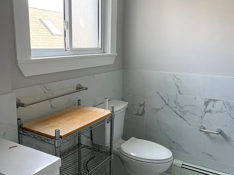 30 Otis St #3 — Photo 7