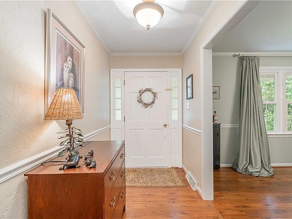 4th image of 4921 Gladwyn Dr